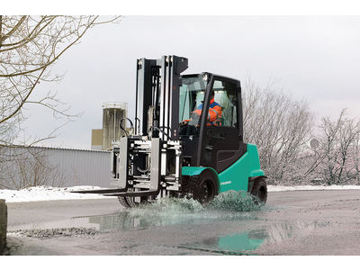 Réalisation du communiqué de presse pour une nouvelle gamme de chariots chez Mitsubishi Forklift Trucks